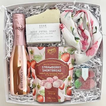 The Strawberries and Roses Gift Box